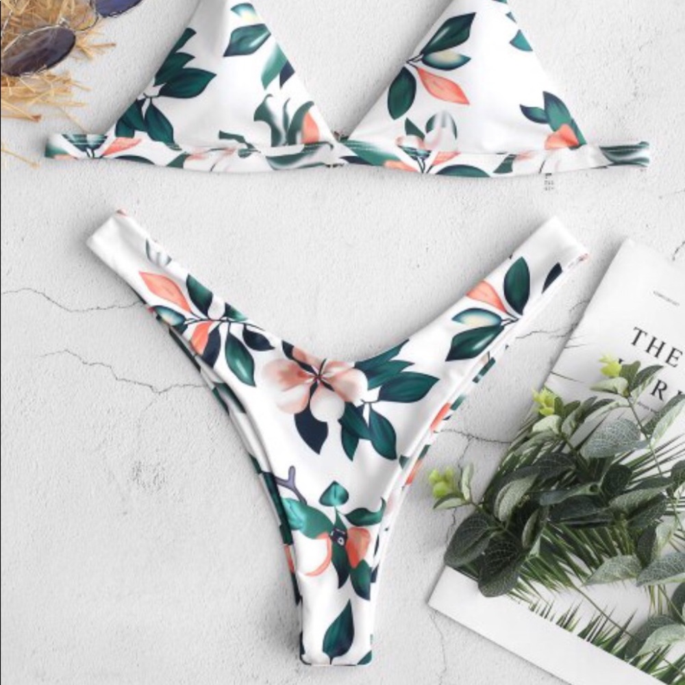 Zaful Leaf Print Bikini
